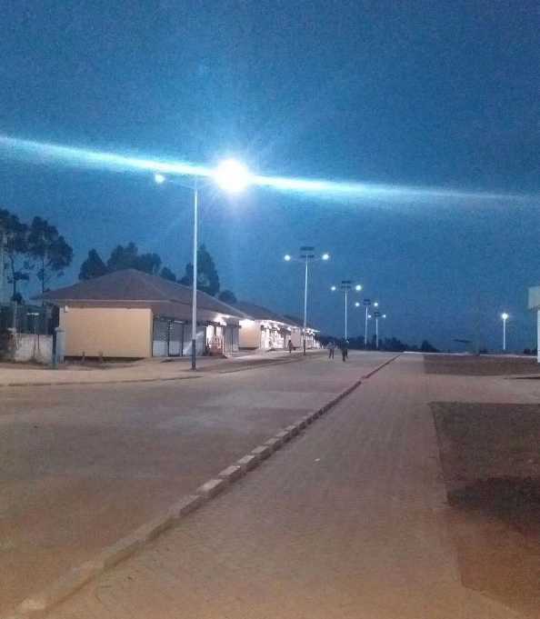 伍家岗区非洲科特迪瓦太阳能路灯工程